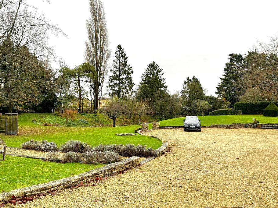 Dove House Cottages - No 1 Oxford Extérieur photo