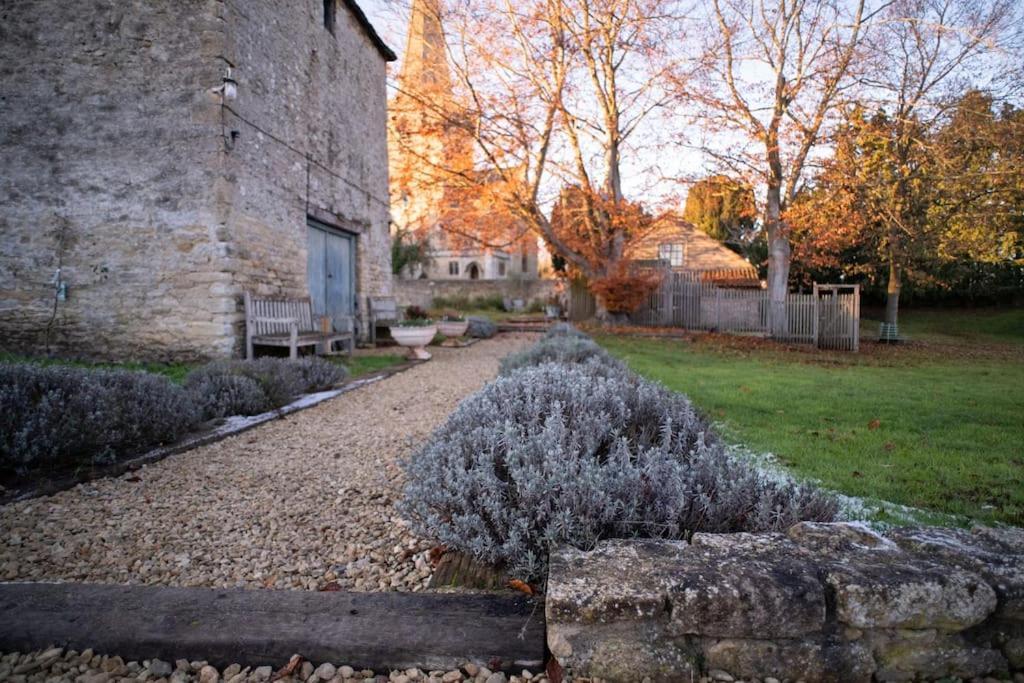 Dove House Cottages - No 1 Oxford Extérieur photo